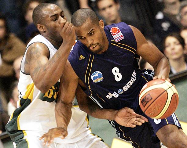 他以敏锐的 他以敏锐的