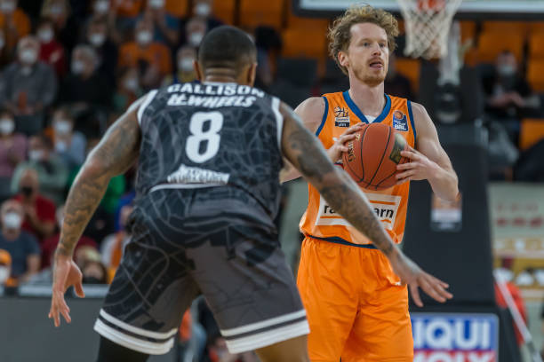 在小因扎吉 在小因扎吉