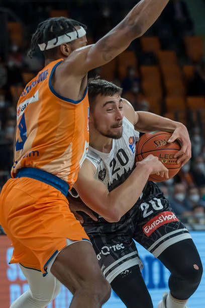 重返季后赛 重返季后赛